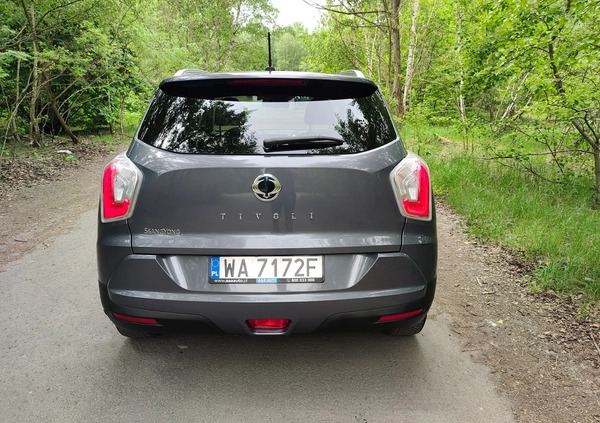 SsangYong Tivoli cena 44900 przebieg: 148452, rok produkcji 2015 z Świętochłowice małe 529